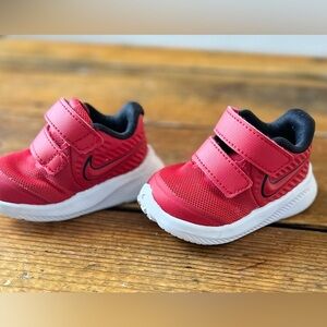 Nike Star Runner Shoes. Size 2